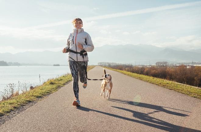 Joggen mit Hund: Tipps fĂŒr den Einstieg